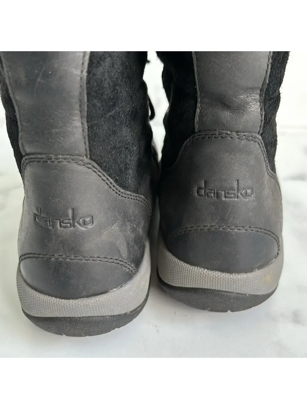 Dansko Camryn Black Nubuck Winter Lace Up Boot w/ Real Fur Lining Size 36